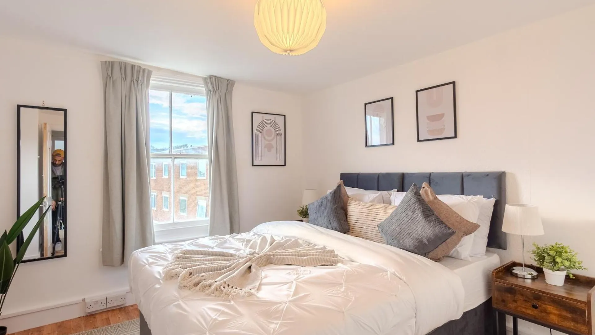 One Bedroom Apartment By Brookland Stays Serviced Accommodation Short Lets Brighton With Free Wifi United Kingdom