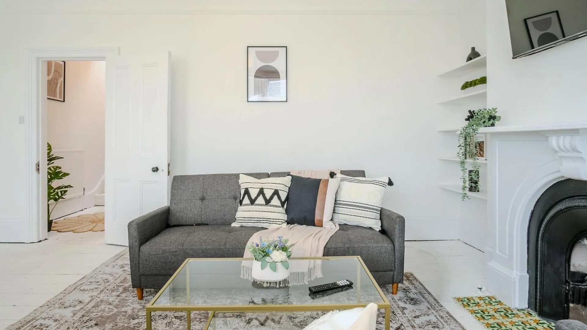 One Bedroom Apartment By Brookland Stays Serviced Accommodation Short Lets Brighton With Free Wifi