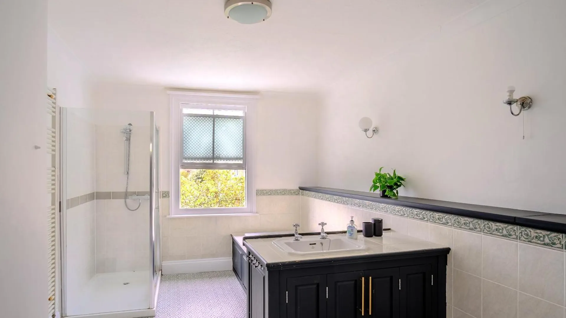One Bedroom Apartment By Brookland Stays Serviced Accommodation Short Lets Brighton With Free Wifi