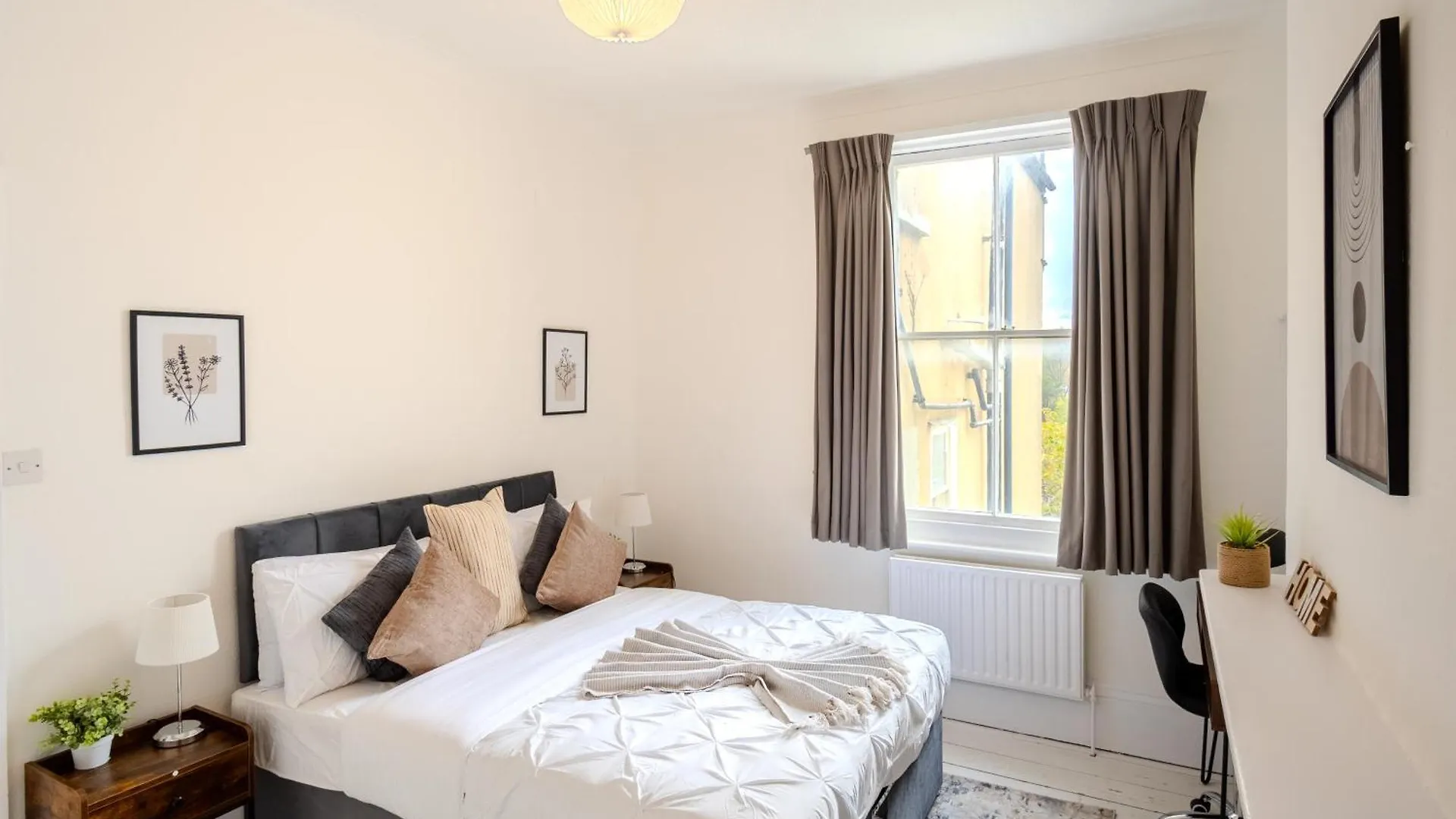 One Bedroom Apartment By Brookland Stays Serviced Accommodation Short Lets Brighton With Free Wifi Ferienhaus