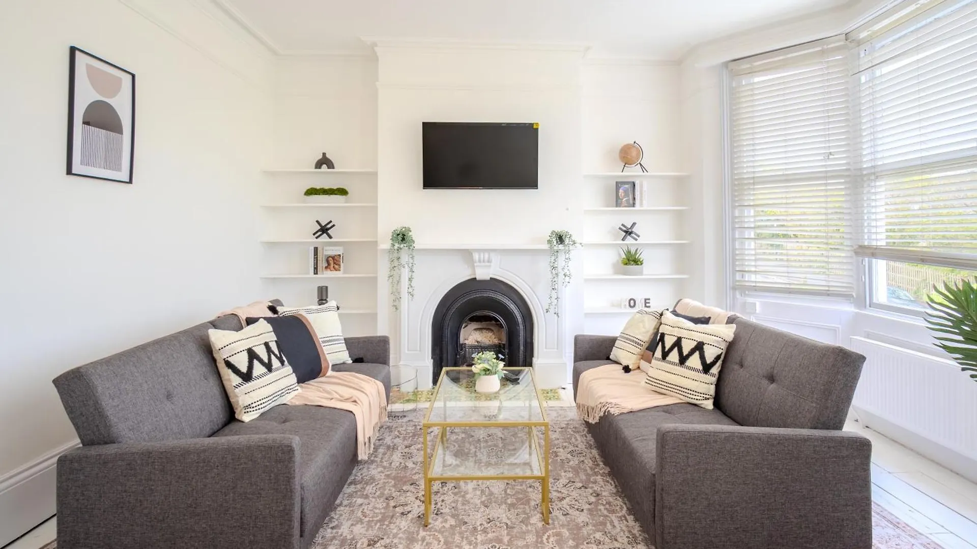 One Bedroom Apartment By Brookland Stays Serviced Accommodation Short Lets Brighton With Free Wifi